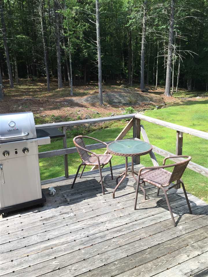 545 New Boston Road Bedford, NH 03110 - Photo 22 of 28