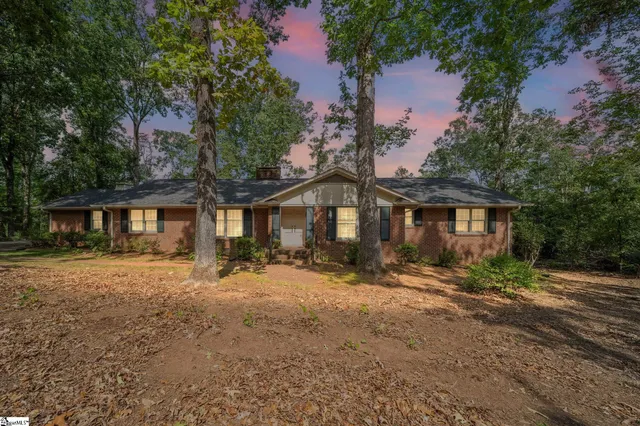 $625,000 | 111 Rolling Green Circle, Greenville, SC 29615