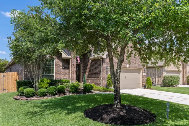 $385,000 | 24119 Blue Crest Drive, Porter, TX 77365