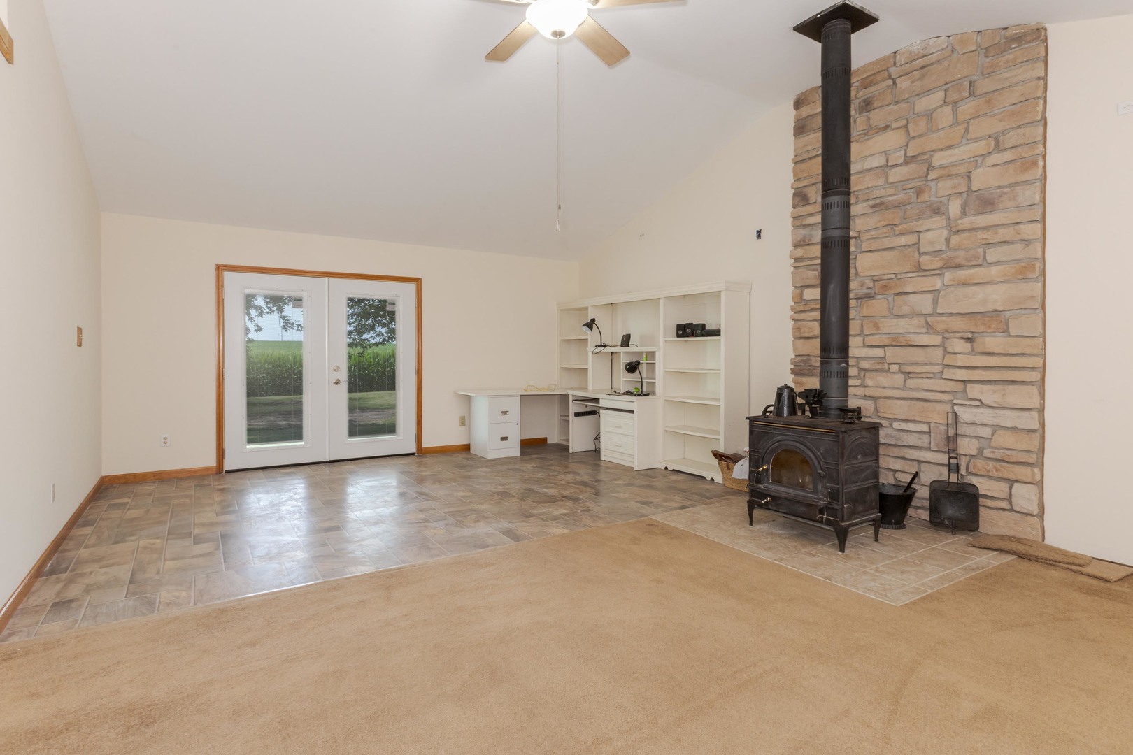 22998 East 2800 N Road Odell, IL 60460 - Photo 21 of 46 a view of livingroom with furniture and workspace