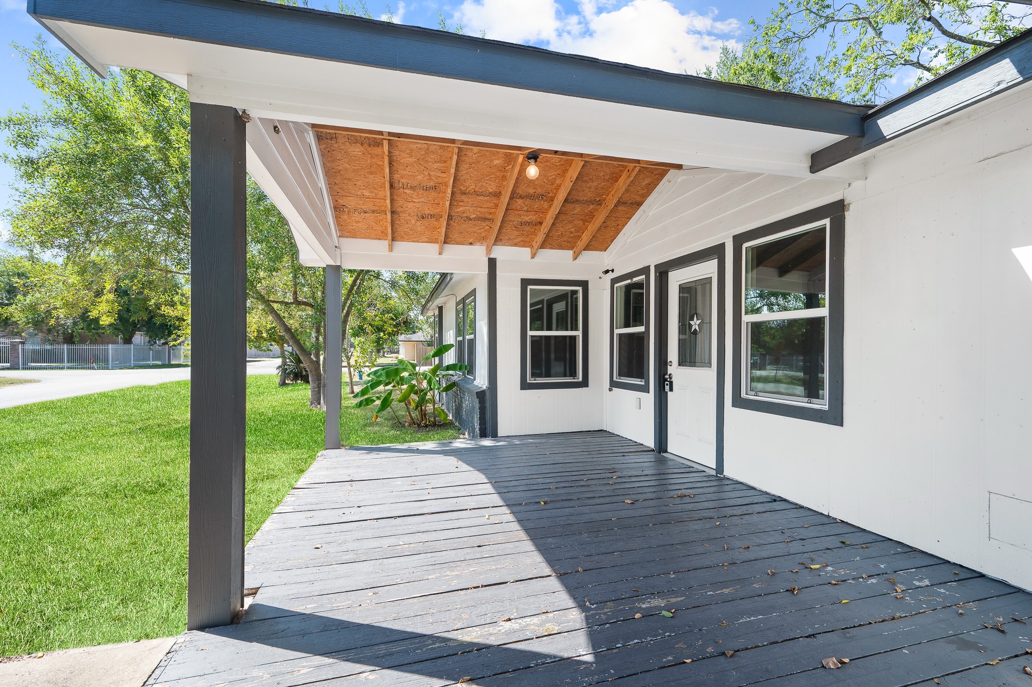 2222 Peppermill Road Houston, TX 77080 - Photo 4 of 38 Gallery Image 4