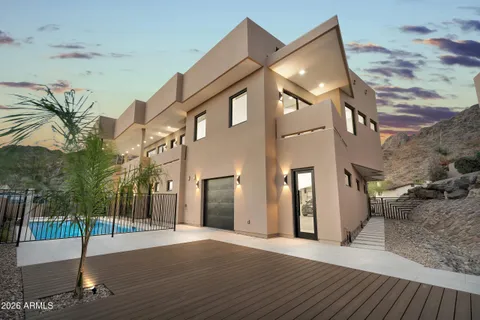 $4,800,000 | 7615 North 22nd Place, Phoenix, AZ 85020