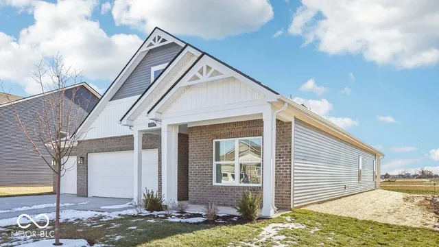 $399,900 | 1099 Winterfield Boulevard, Franklin, IN 46131