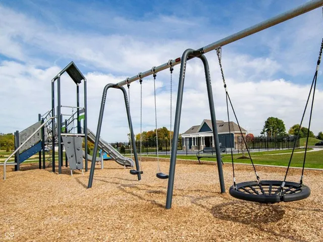 $399,900 | 1099 Winterfield Boulevard, Franklin, IN 46131