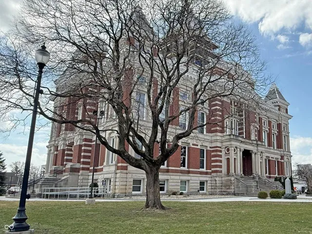 $399,900 | 1099 Winterfield Boulevard, Franklin, IN 46131