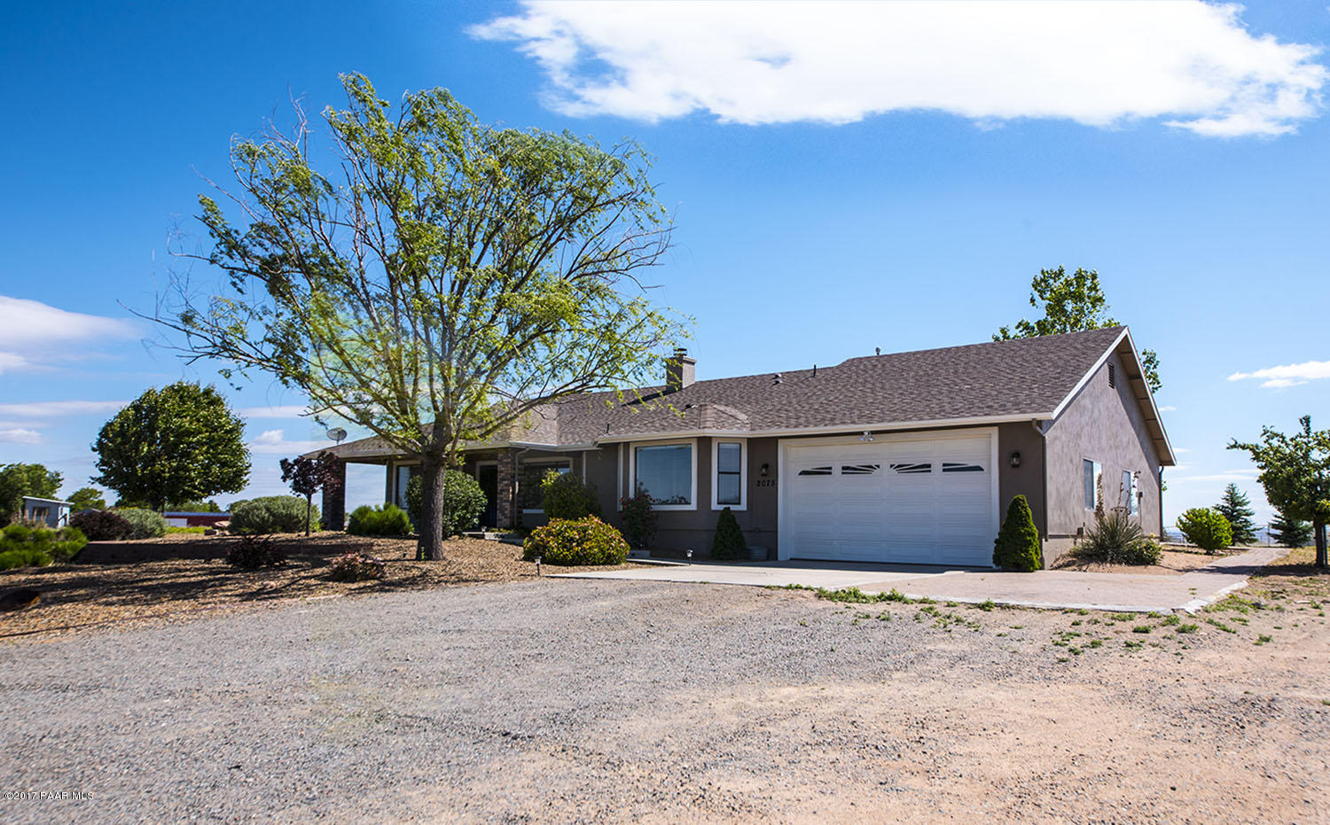 2075 West Meadowlark Road Chino Valley, AZ 86323 - Photo 4 of 25 FRONT 2