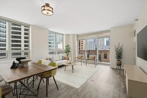 $435,000 | 1111 South Wabash Avenue, Unit 1110, Chicago, IL 60605