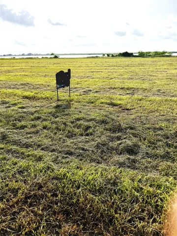 $112,000 | 607 Bay Drive, Palacios, TX 77465