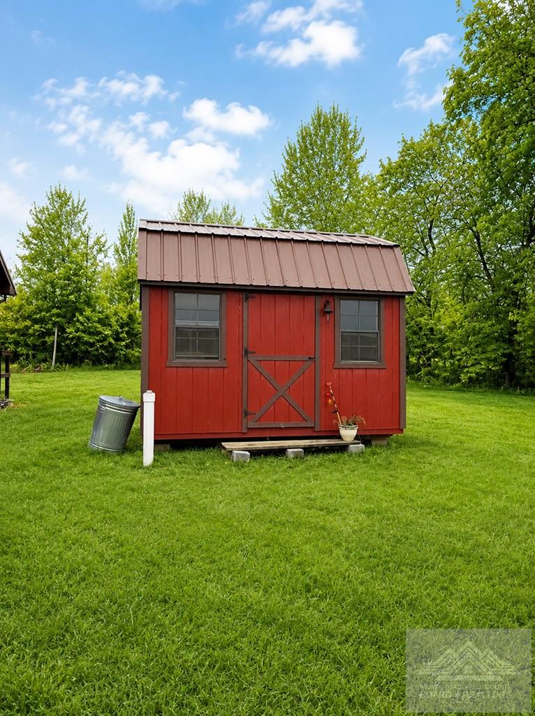 265 Coulters Chapel Road Lindside, WV 24951 - Photo 3 of 21 Gallery Image 3