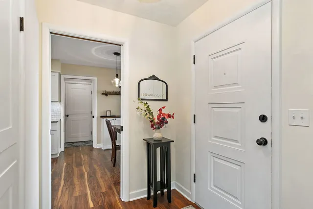 $414,900 | 587 North Clifton Avenue, Elgin, IL 60123