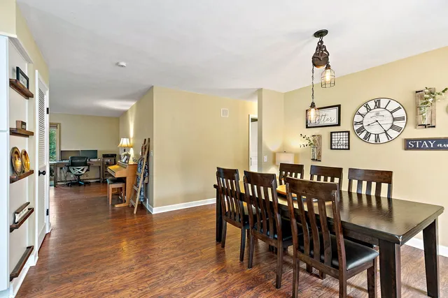 $414,900 | 587 North Clifton Avenue, Elgin, IL 60123