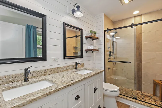 $414,900 | 587 North Clifton Avenue, Elgin, IL 60123