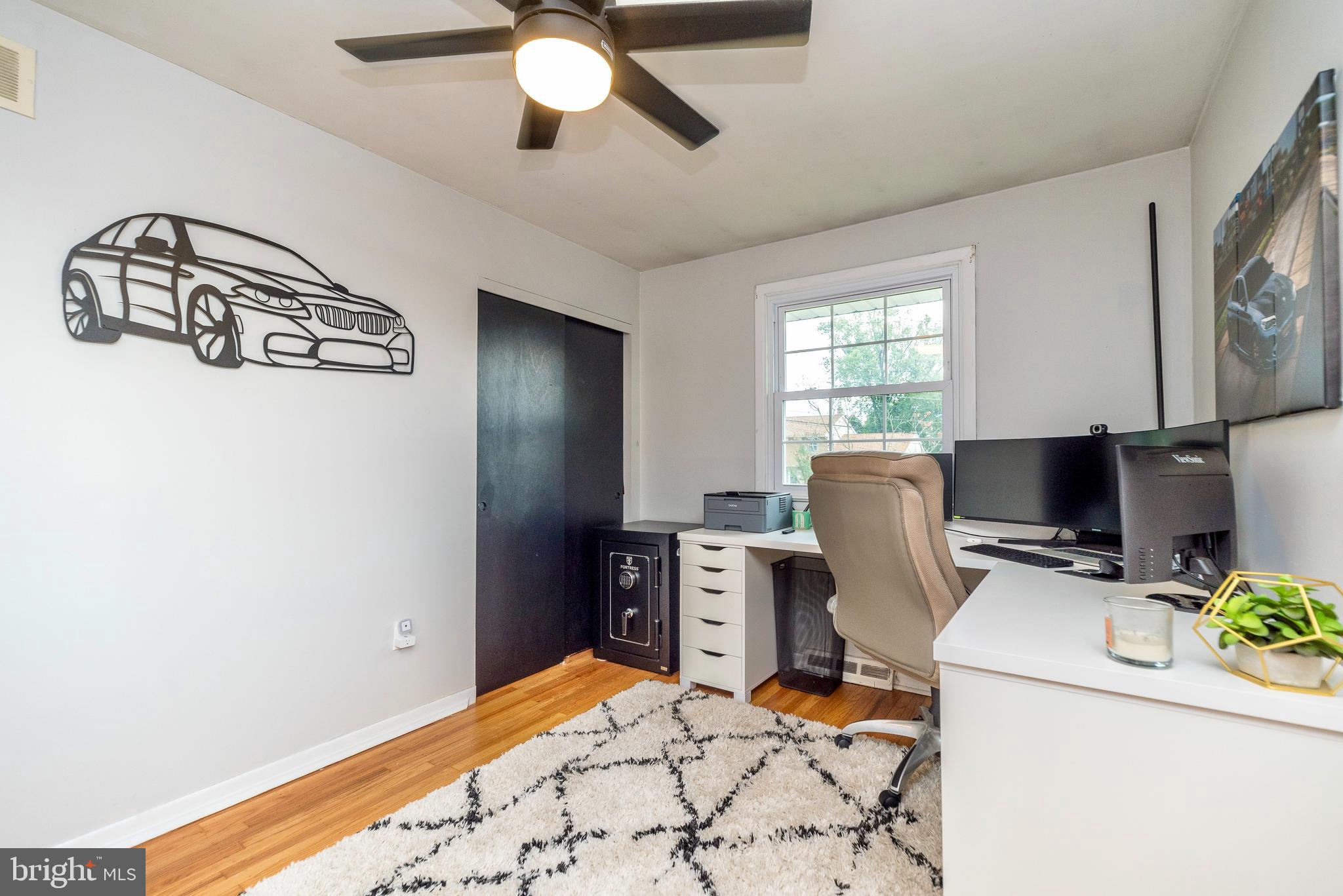 429 Robin Road Hatboro, PA 19040 - Photo 18 of 34 Bedroom 2