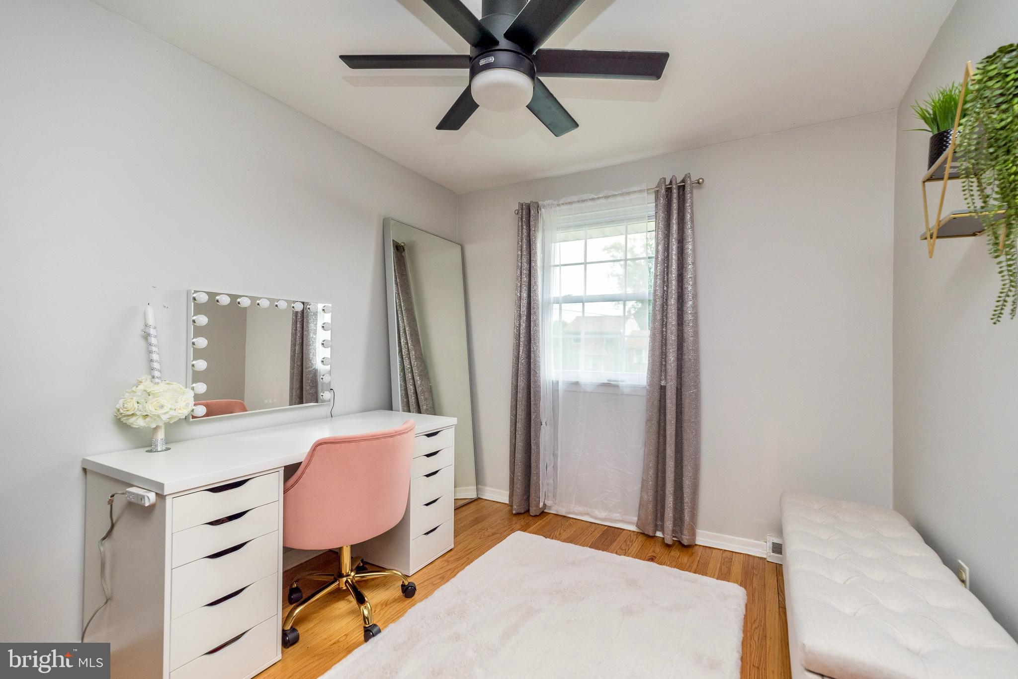 429 Robin Road Hatboro, PA 19040 - Photo 19 of 34 Bedroom 3