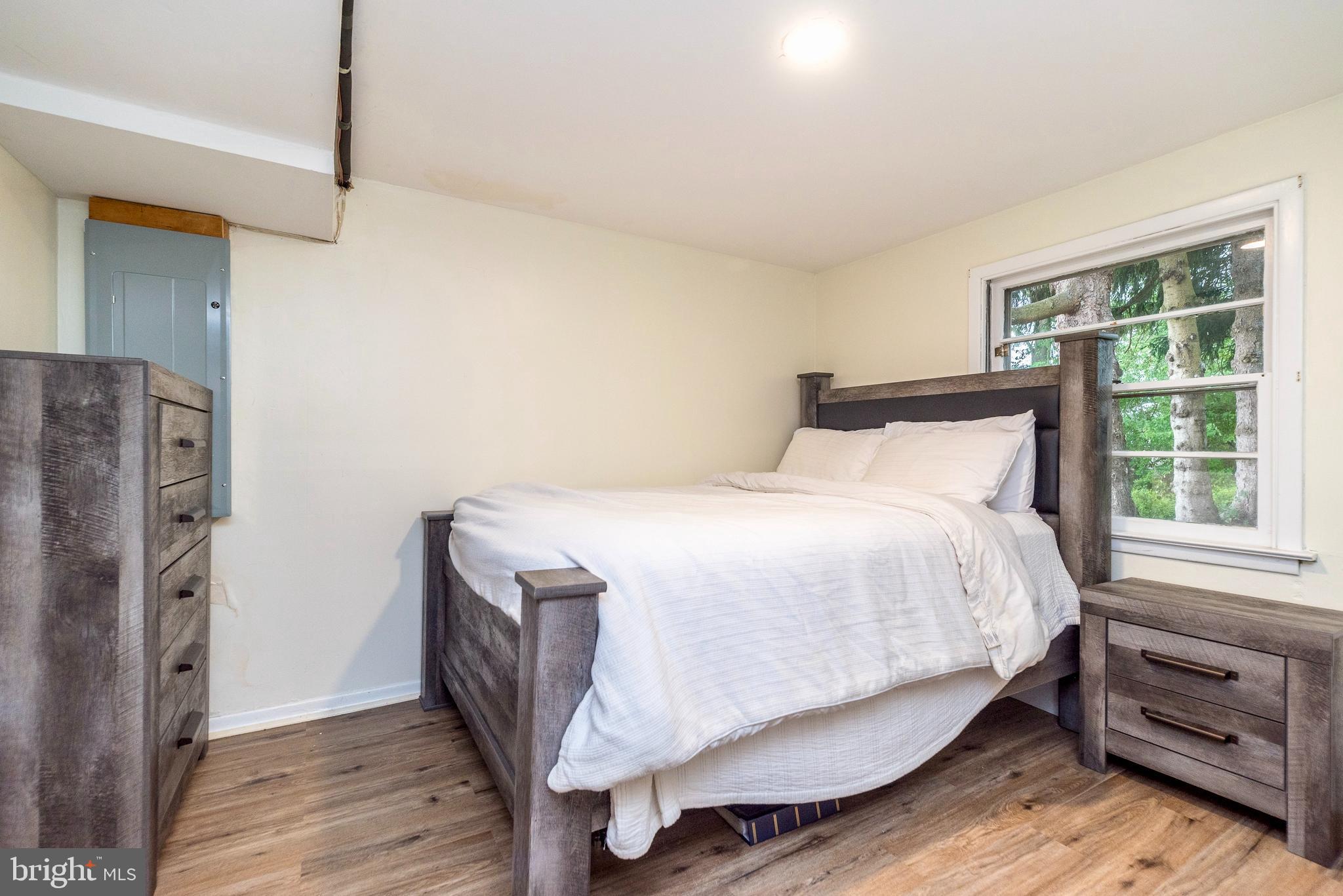 429 Robin Road Hatboro, PA 19040 - Photo 27 of 34 Bedroom 4 or bonus room