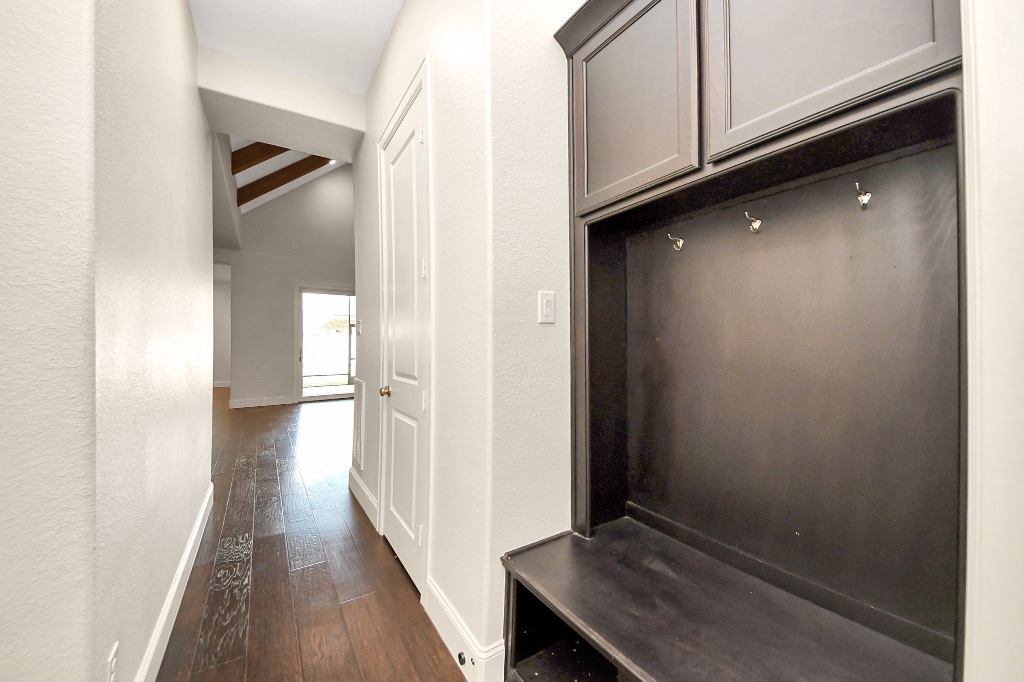 9814 Carver Drive Rosharon, TX 77583 - Photo 17 of 34 Mud room