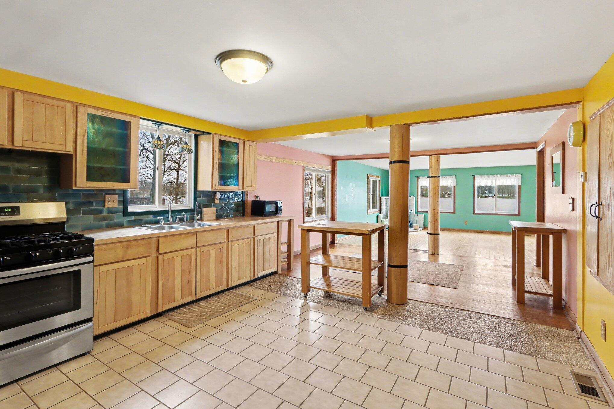 12015 Oakridge Road Plainwell, MI 49080 - Photo 5 of 37 007_file_5730