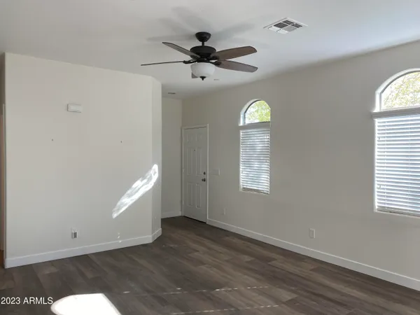 $2,195 | 2725 East Mine Creek Road, Unit 1125, Phoenix, AZ 85024