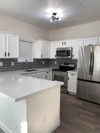 $2,195 | 2725 East Mine Creek Road, Unit 1125, Phoenix, AZ 85024