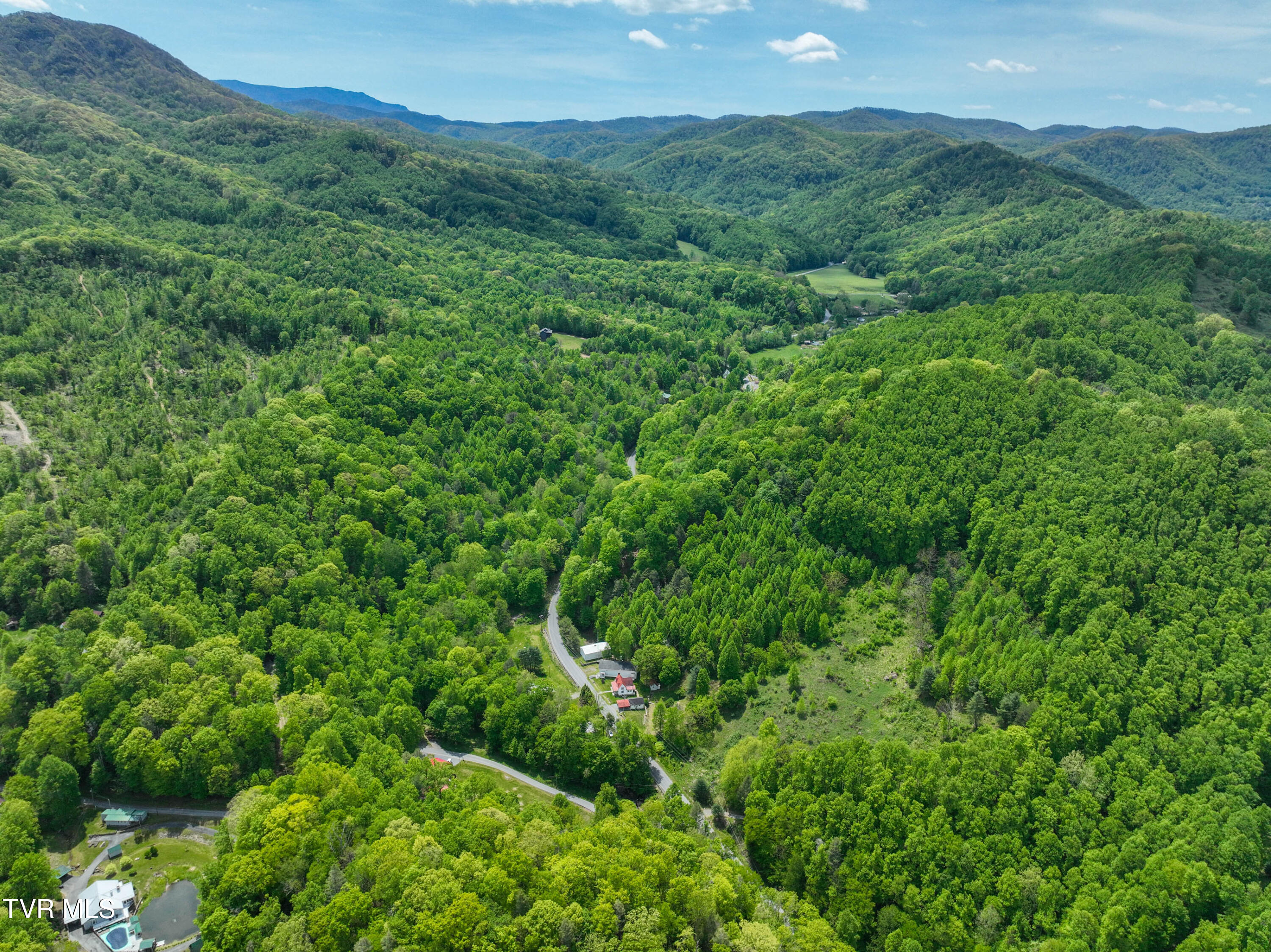 275 Tiger Creek Road Roan Mountain, TN 37687 - Photo 73 of 104 275 Tiger Creek Rd Drone WALLACE-17