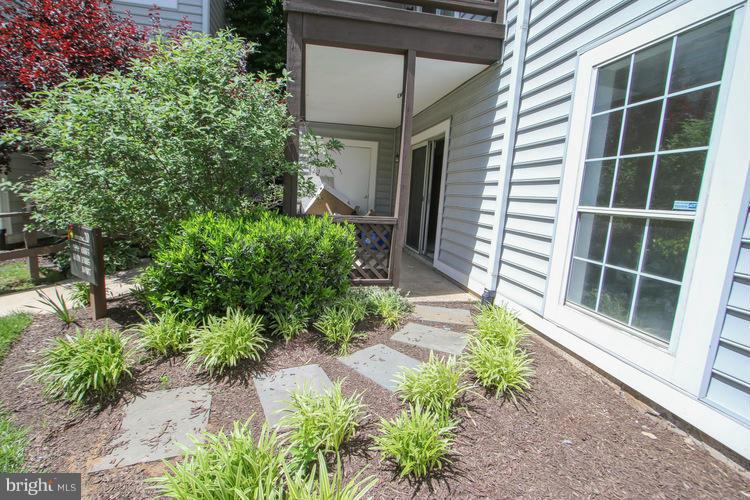 9999 Oakton Terrace Road, Unit 9999 Oakton, VA 22124 - Photo 28 of 30 Exterior (General)