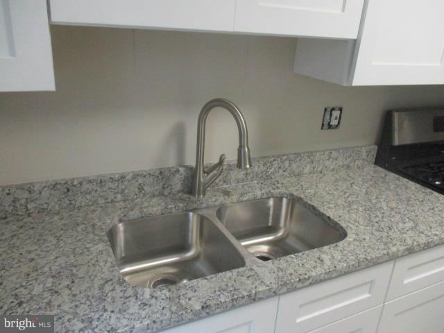 9999 Oakton Terrace Road, Unit 9999 Oakton, VA 22124 - Photo 8 of 30 Kitchen