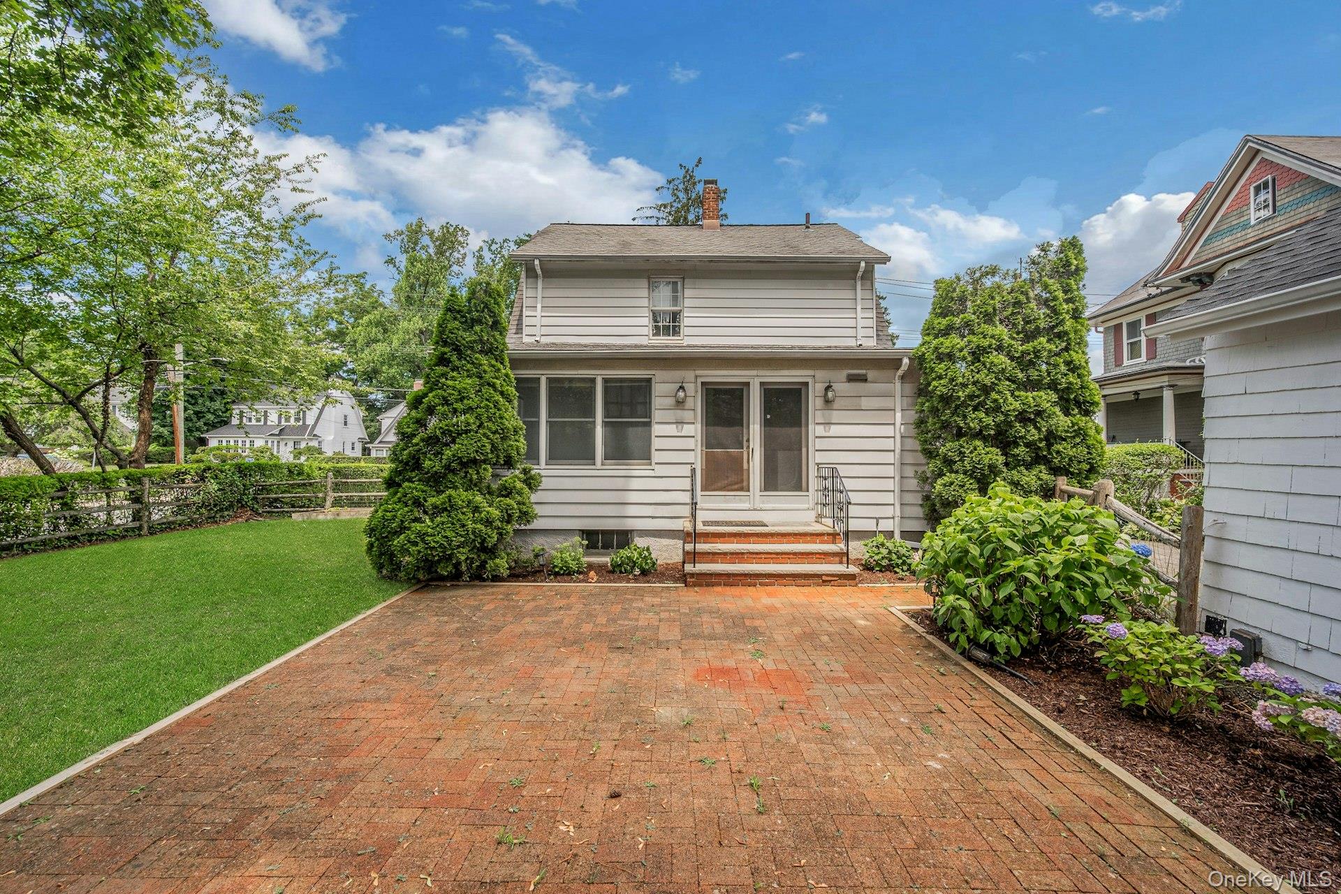 10 Carman Road Scarsdale, NY 10583 - Photo 27 of 32 Rearview