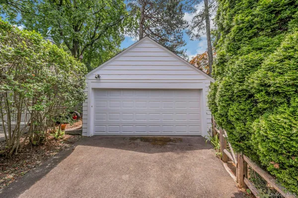 $7,200 | 10 Carman Road, Scarsdale, NY 10583