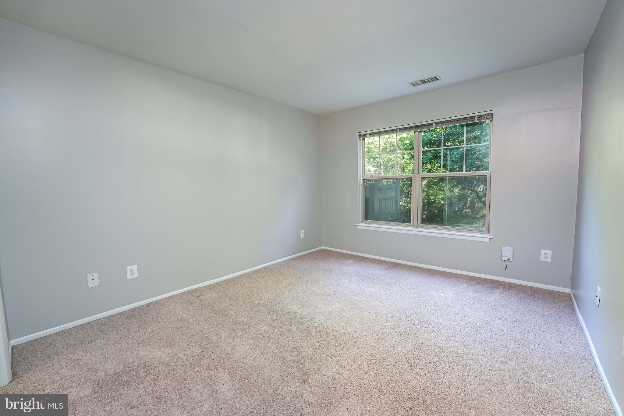 1793 Jonathan Way, Unit C Reston, VA 20190 - Photo 16 of 33 Large 2nd Bedroom