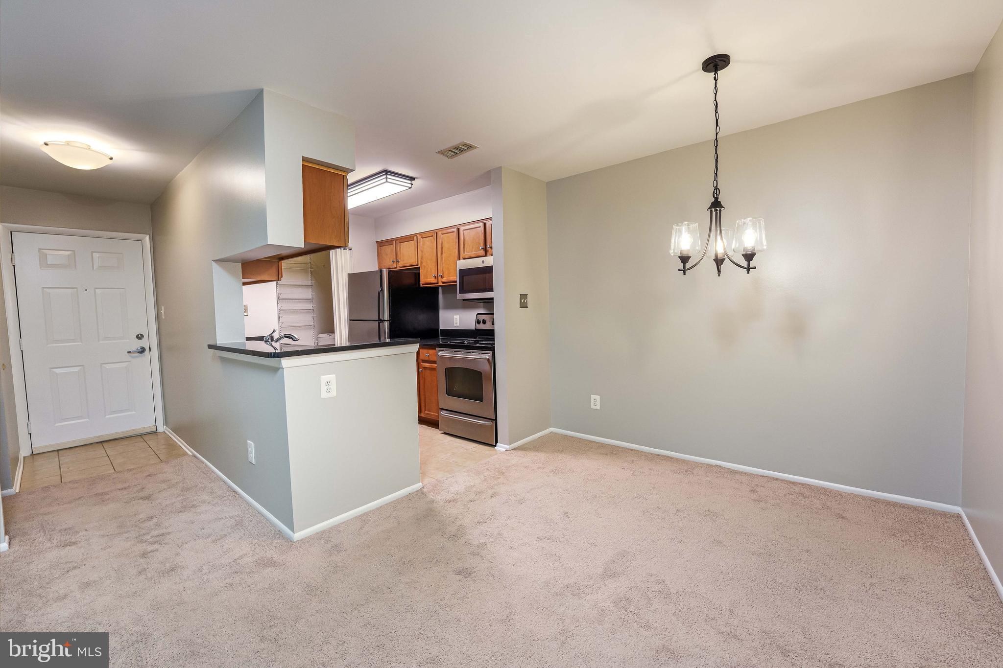 1793 Jonathan Way, Unit C Reston, VA 20190 - Photo 6 of 33 Dining room