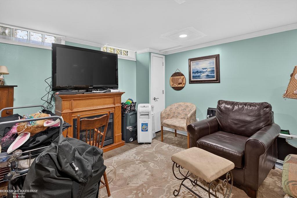 32725 Rugby Drive Warren, MI 48088 - Photo 47 of 54 Gallery Image 47