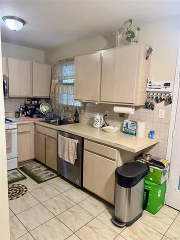 $760,000 | 155-13 113th Avenue | Jamaica