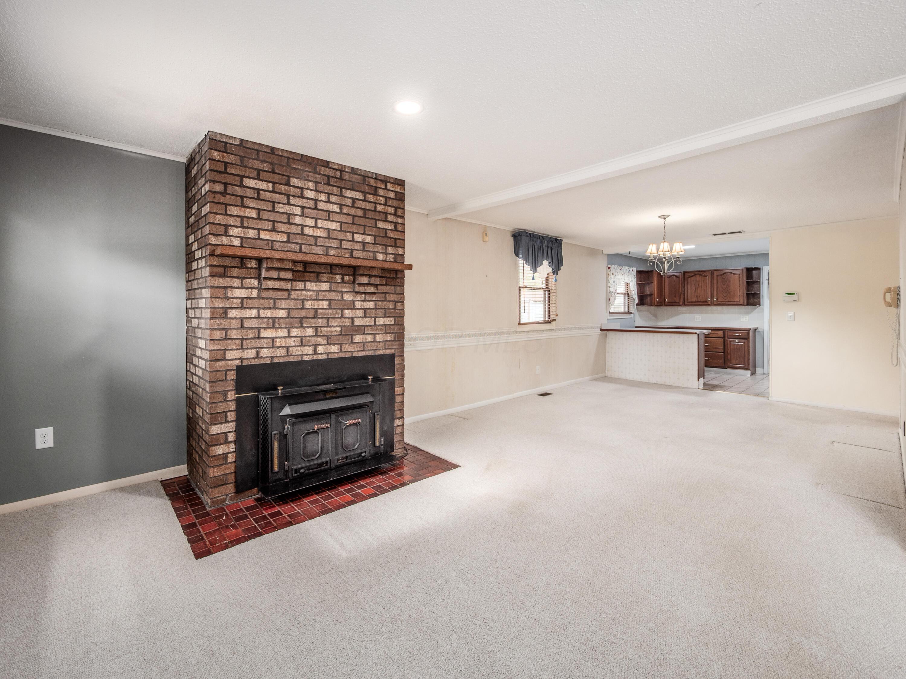 696 Williams Road Columbus, OH 43207 - Photo 14 of 39 A_696_Buttles_016