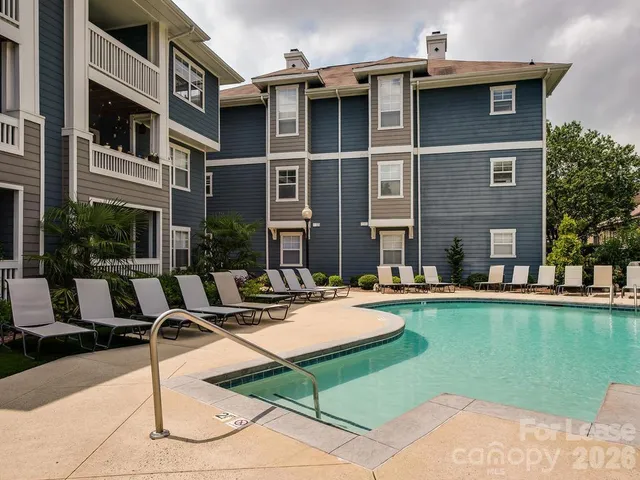 $2,000 | 424 Mather Green Avenue, Unit L, Charlotte, NC 28203