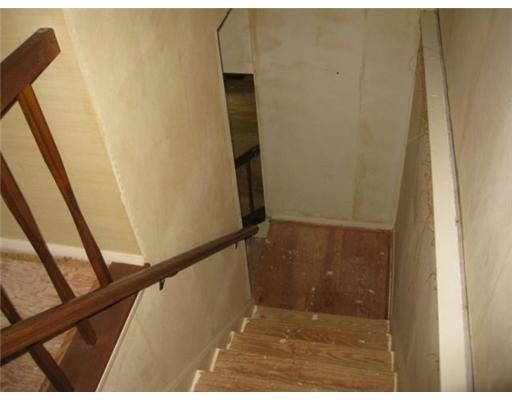 657 Deer Watch Road Bridgeville, PA 15017 - Photo 8 of 18 Interior Space/Layout.
