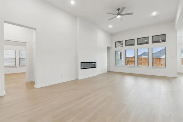 $444,990 | 424 Blackwater Trail, Waxahachie, TX 75165