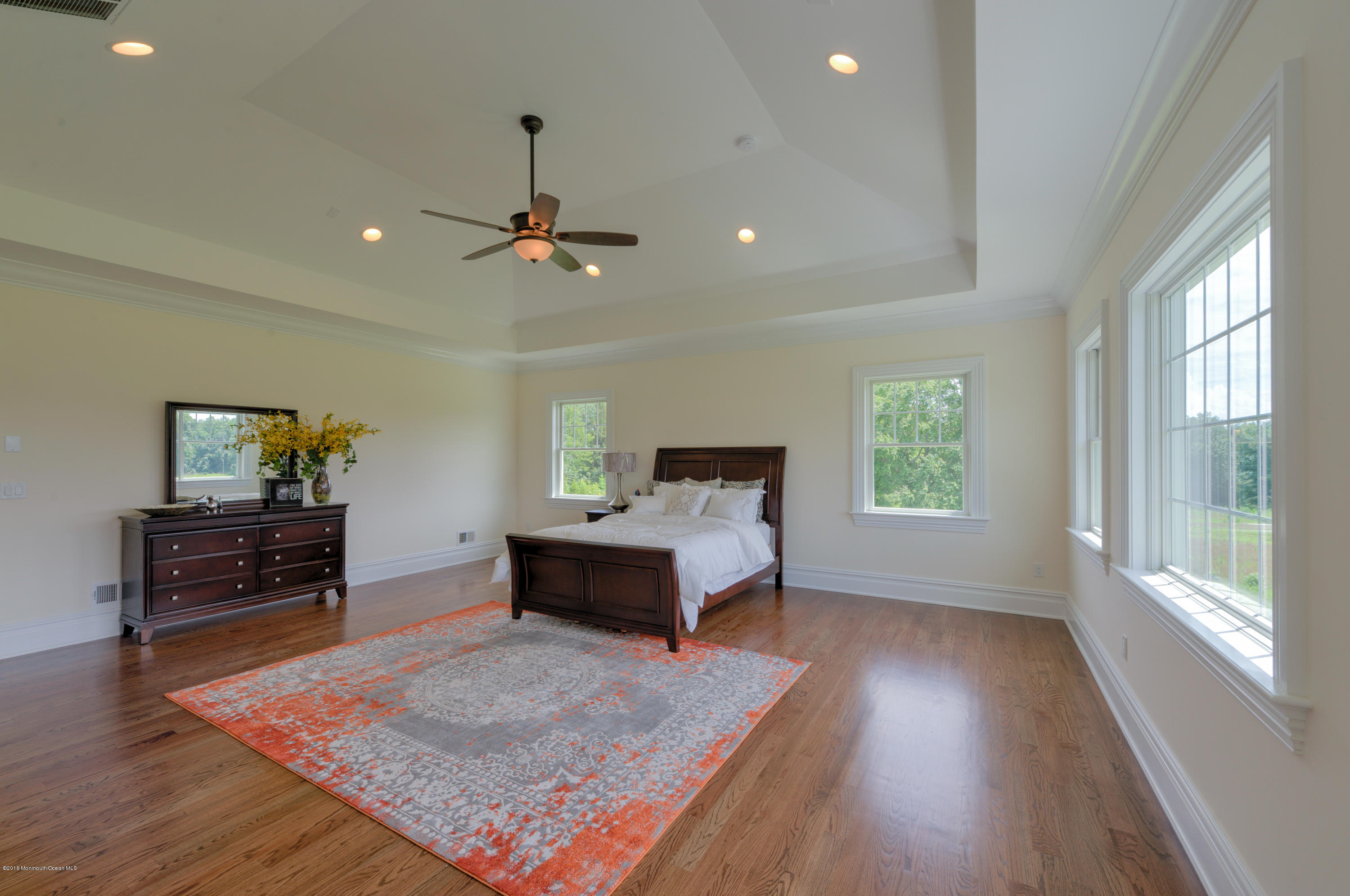195 Everett Road Lincroft, NJ 07738 - Photo 18 of 26 195 Everett Rd Holmdel NJ-print-045-45-M