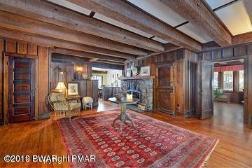 194 Monomonock Road Cresco, PA 18326 - Photo 15 of 35 Lobby