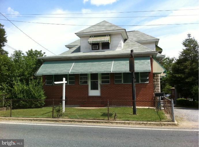 723 Old North Point Road Baltimore, MD 21224 - Photo 1 of 10 Exterior (Main)