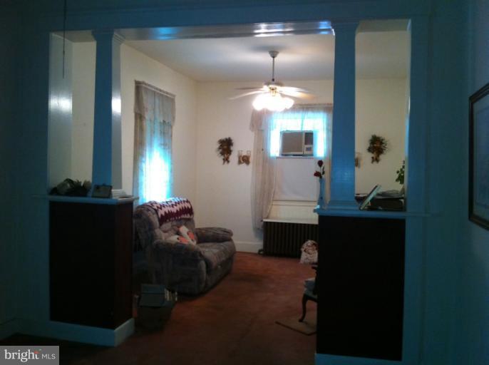 723 Old North Point Road Baltimore, MD 21224 - Photo 4 of 10 Living Room