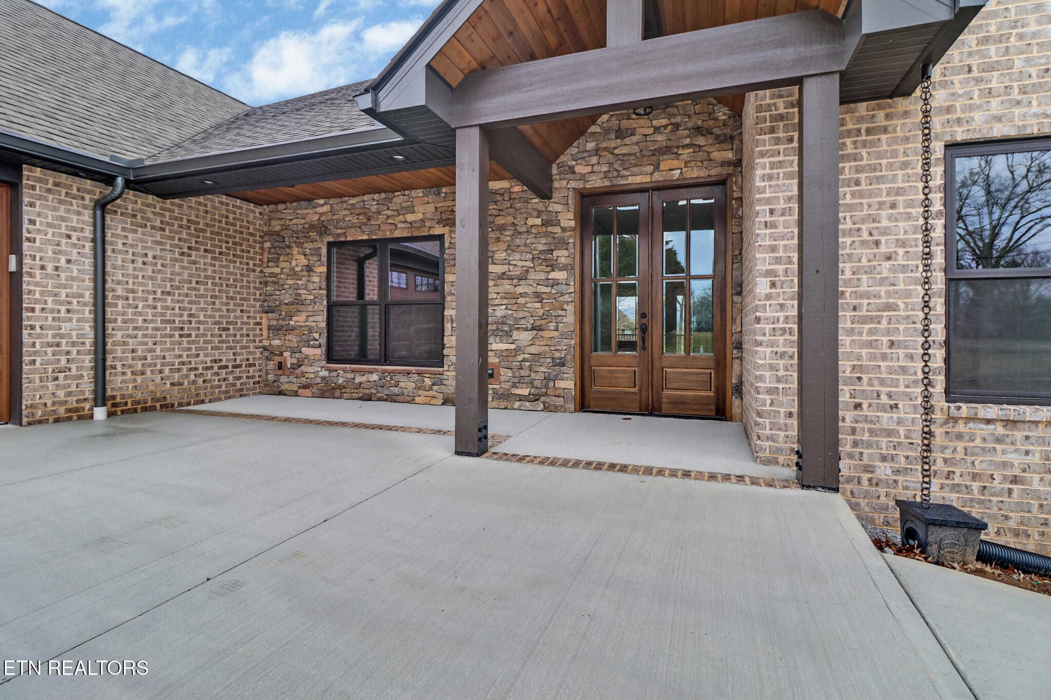 5843 Dunbar Road Crossville, TN 38572 - Photo 8 of 56 Gallery Image 8