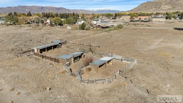 $430,000 | 590 Park Avenue, Arco, ID 83213