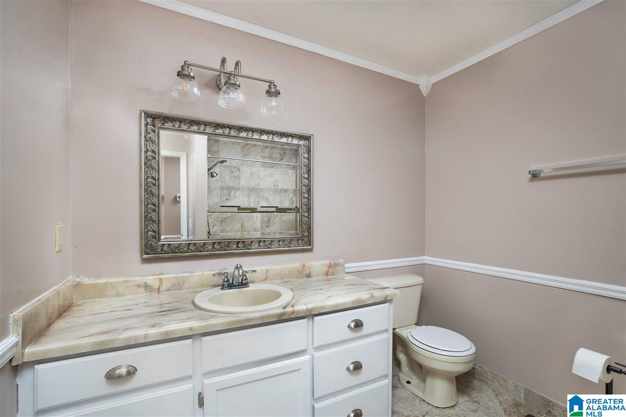 225 County Road 33 Oneonta, AL 35121 - Photo 20 of 41