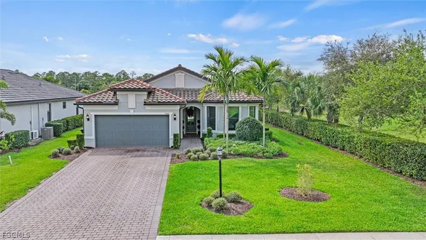 $779,900 | 19889 The Pl Boulevard, Estero, FL 33928