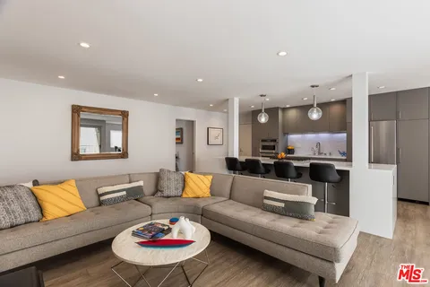 $1,025,000 | 1535 South Bentley Avenue, Unit 301, Los Angeles, CA 90025