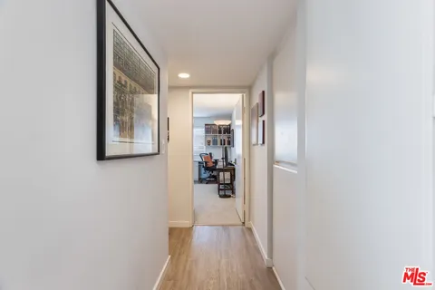 $1,025,000 | 1535 South Bentley Avenue, Unit 301, Los Angeles, CA 90025