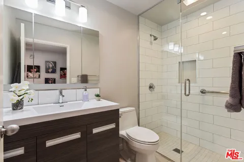 $1,025,000 | 1535 South Bentley Avenue, Unit 301, Los Angeles, CA 90025