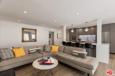 $1,025,000 | 1535 South Bentley Avenue, Unit 301, Los Angeles, CA 90025