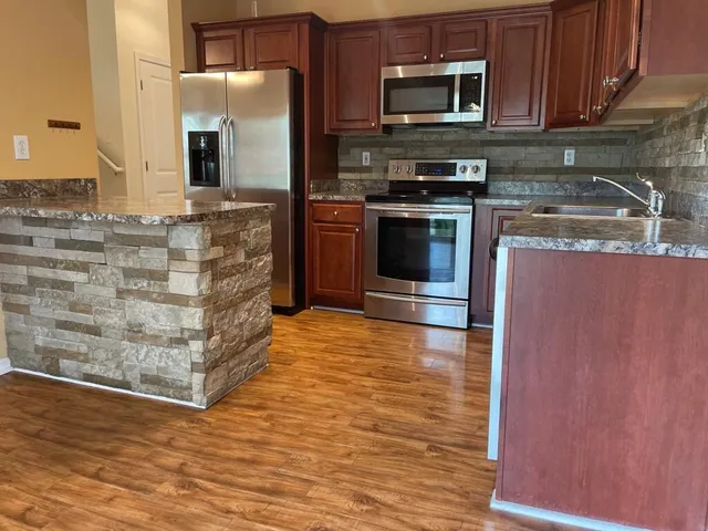 $1,900 | 130 Grand Oaks Drive, Ladson, SC 29456