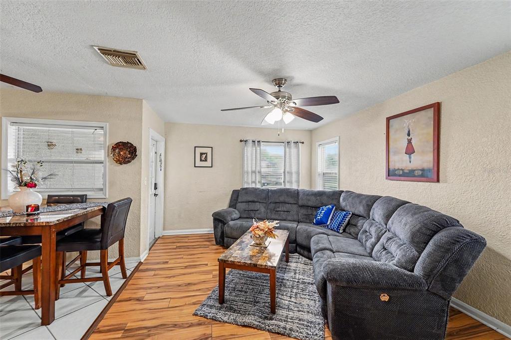1464 Druid Road Clearwater, FL 33756 - Photo 4 of 26